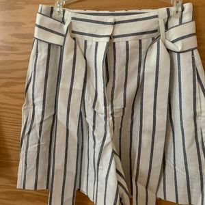 Linnen blend short brand new